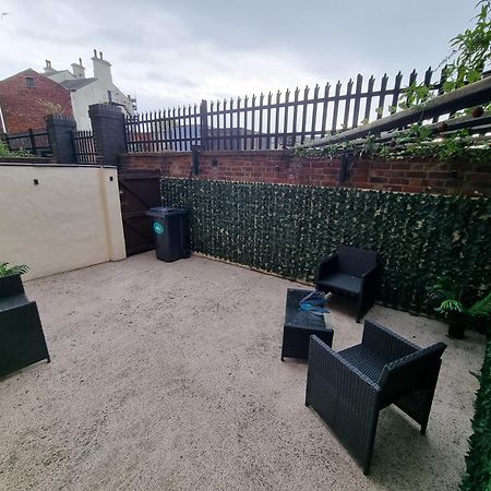 Spacious 2 Bed Appartment Next To Bae With Spa Bath Barrow-in-Furness Exterior foto